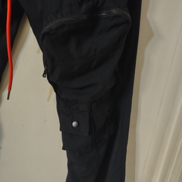 Men Black and light blue boohoo Cargo pants available. expandable Size 34-38 - Picture 10 of 10